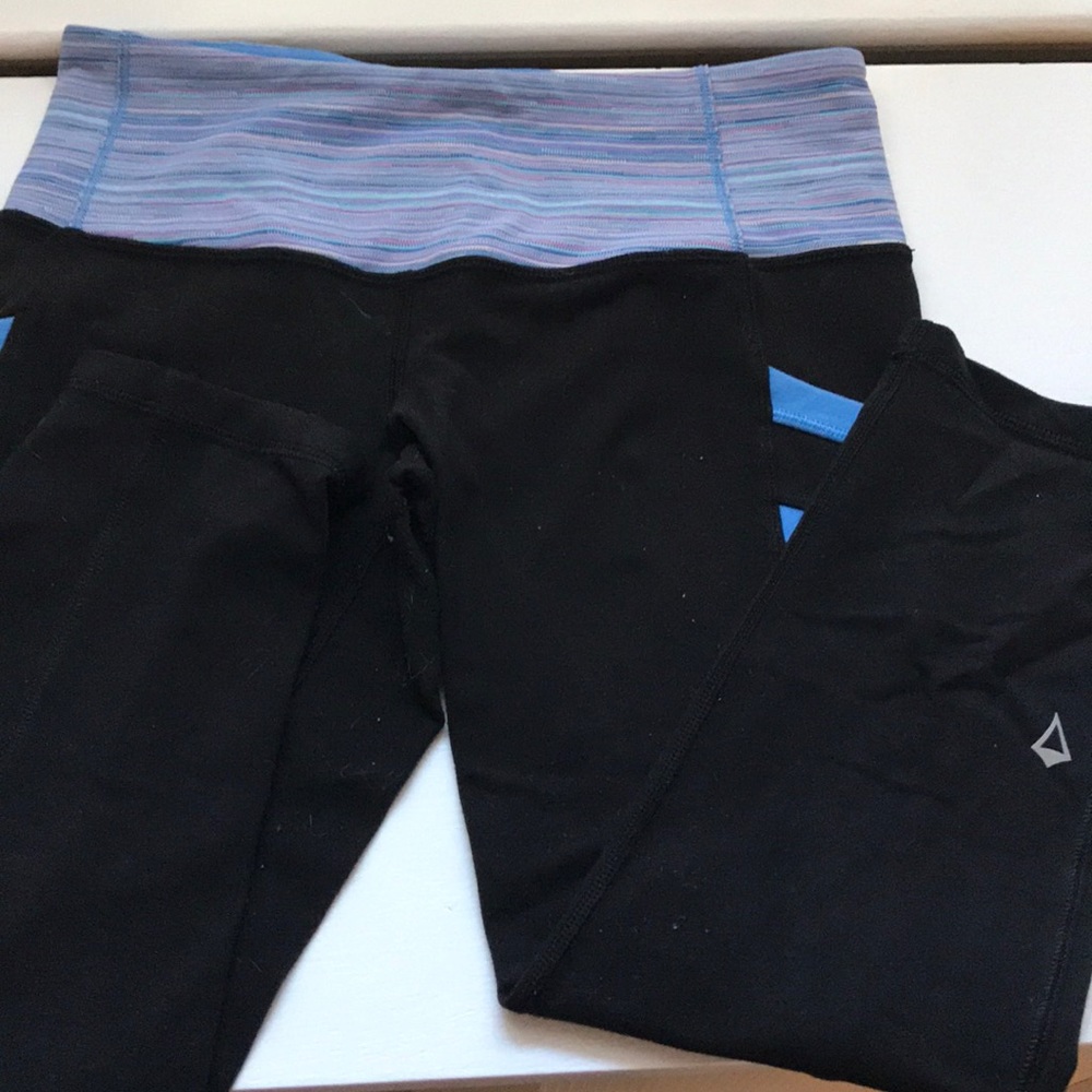 Ivivva Capri Leggings